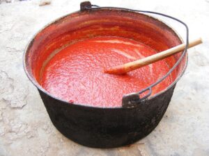 Régi paradicsom befőzés recept Régi paradicsom befőzés bográcsban