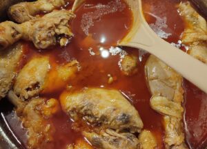Hagyományos csirkepörkölt recept csirkepörkölt